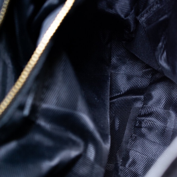 Burberry Diamond Quilted Shoulder Bag - Picture 11 of 11